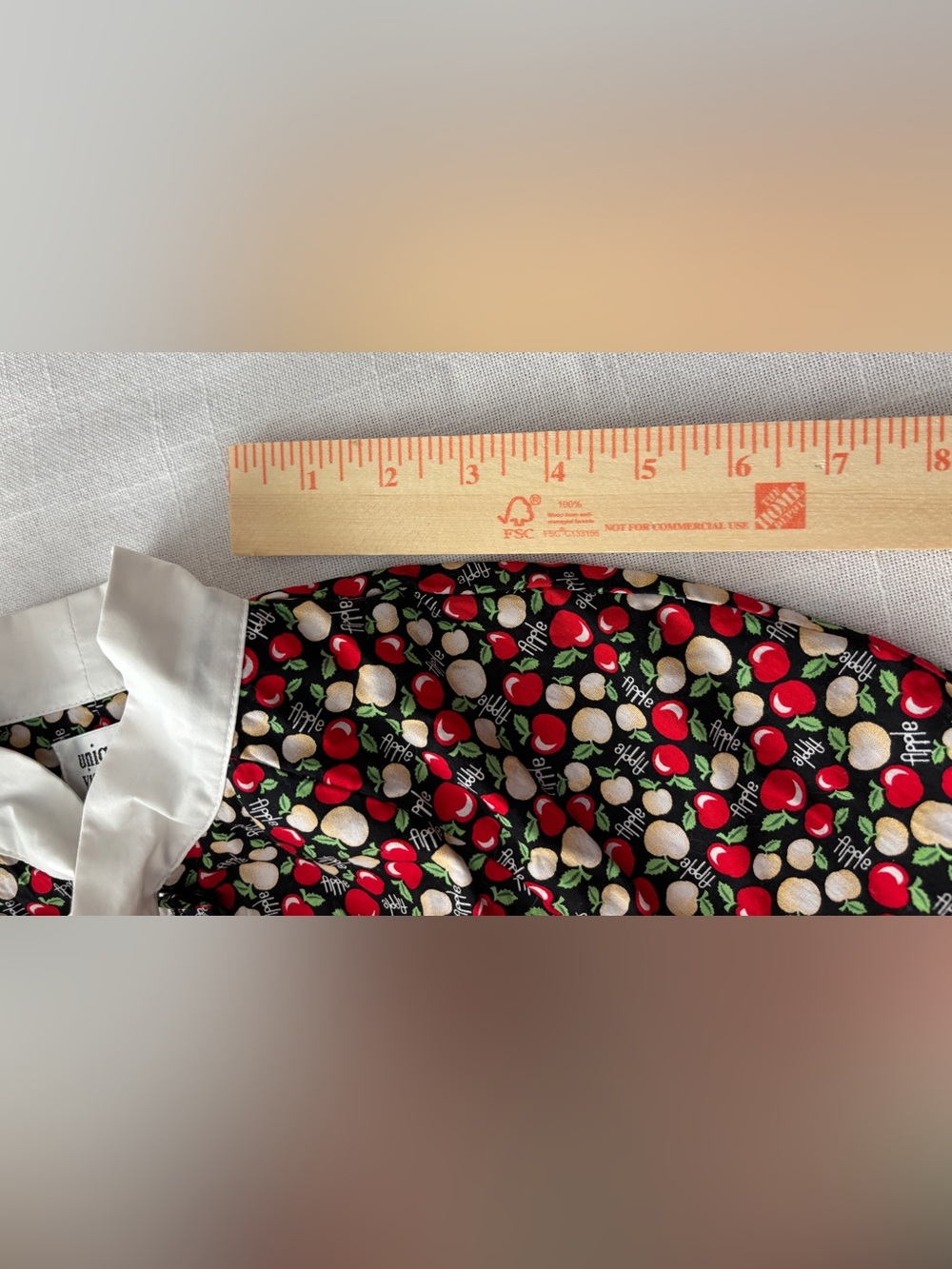 Unique Vintage Black Apple Print Blouse with White Bow Collar ~ Women’s 11/12/L - Picture 10 of 13